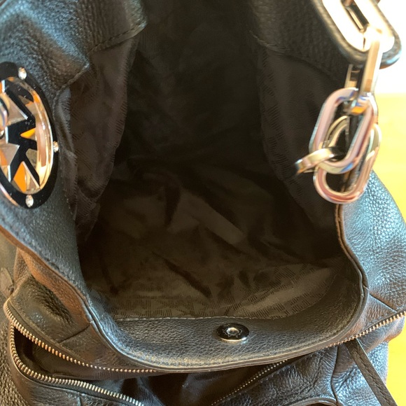 Michael Kors black leather handbag. - Picture 3 of 7